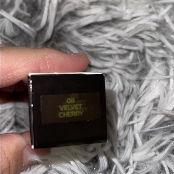 Tom Ford lip color lipstick- 08 velvet cherry - Picture 8 of 8